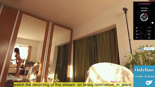 venus_in_jeans Females Chaturbate 27-04-2024