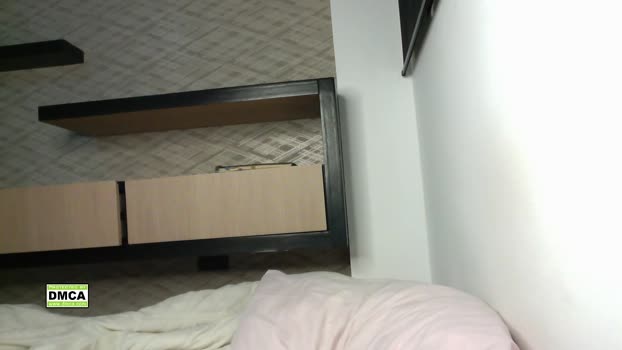 latinella Females Chaturbate 29-04-2024