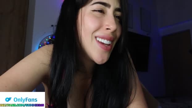 _gummies15 Females Chaturbate 16-05-2024