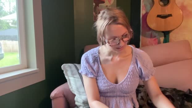 kaileeshy Females Chaturbate 17-05-2024