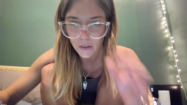 oliviahansleyy Females Chaturbate 17-05-2024