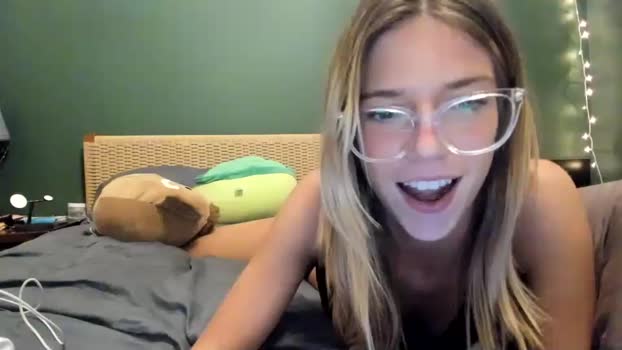 oliviahansleyy Females Chaturbate 22-05-2024