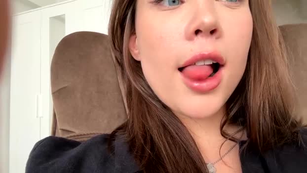 bitter_moon Females Chaturbate 23-05-2024