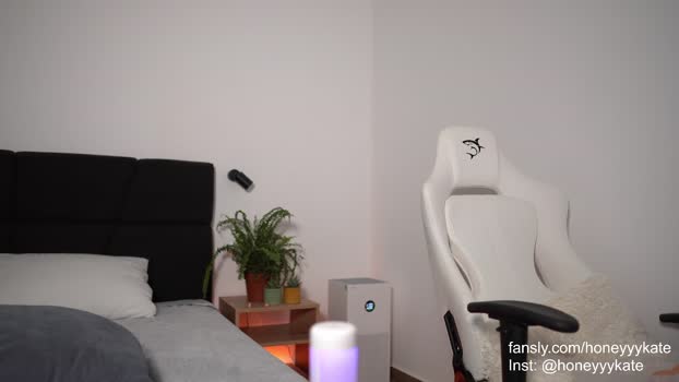 honeyyykate Females Chaturbate 23-05-2024