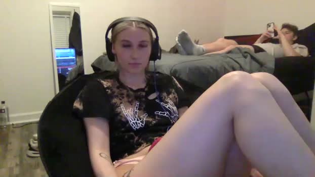 petiteblondie13 Couples Chaturbate 24-05-2024