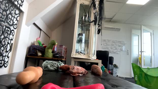 siswet19 Females Chaturbate 25-05-2024