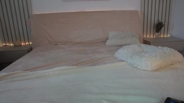 funny_to_see_you_here Females Chaturbate 31-05-2024