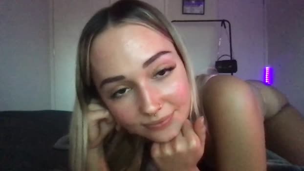 luvlivvyy Females Chaturbate 03-06-2024