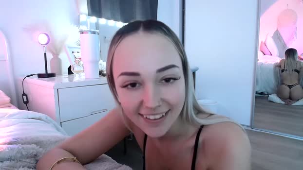luvlivvyy Females Chaturbate 07-06-2024