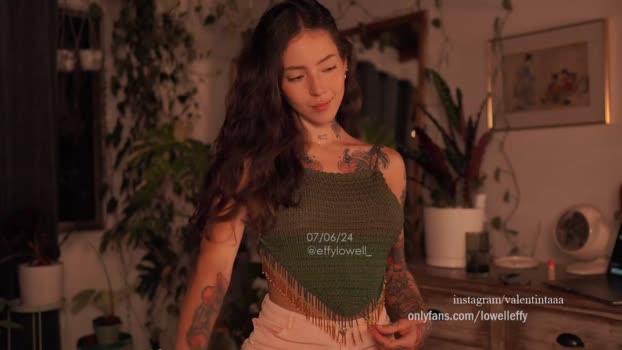 effylowell_ Females Chaturbate 08-06-2024
