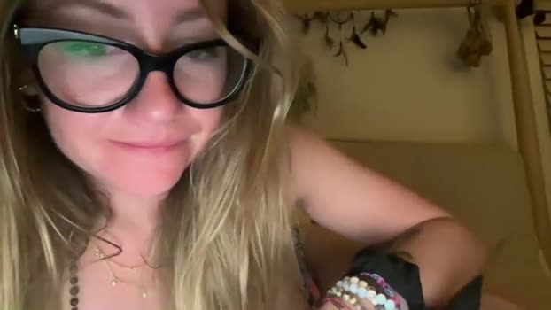 steviegirl4u Females Chaturbate 18-06-2024