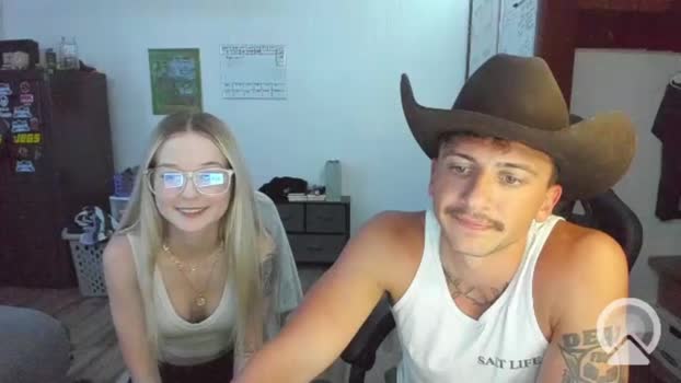 cowsgomoo101 Couples Chaturbate 19-06-2024