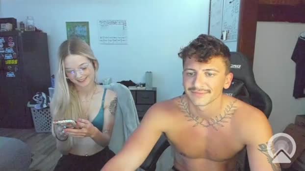 cowsgomoo101 Couples Chaturbate 19-06-2024