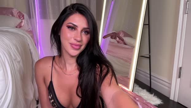 itskassielee Females Chaturbate 19-06-2024