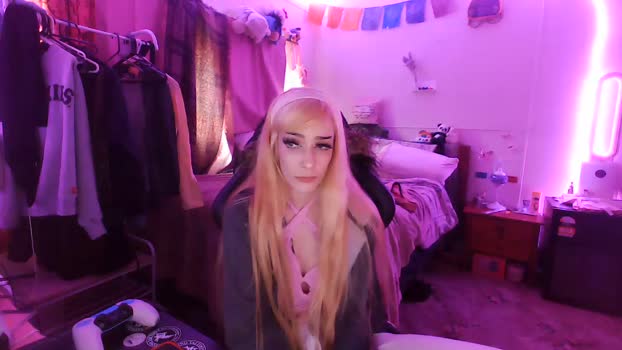 cat4705 Females Chaturbate 20-06-2024