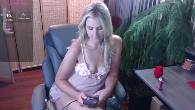 naughty_rosie69 Females Chaturbate 21-06-2024