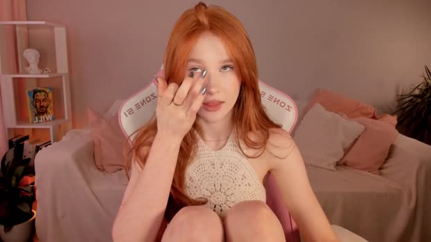 leahsthetics Females Chaturbate 24-06-2024