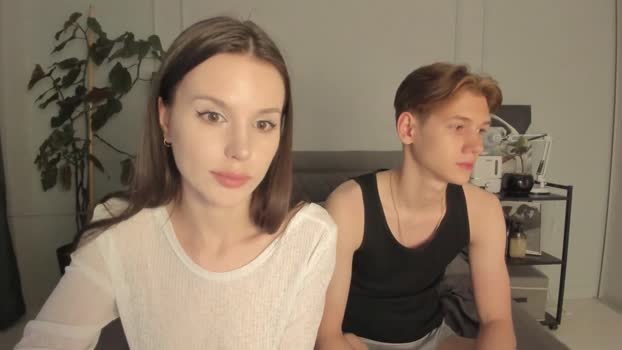 yourher0in Couples Chaturbate 24-06-2024