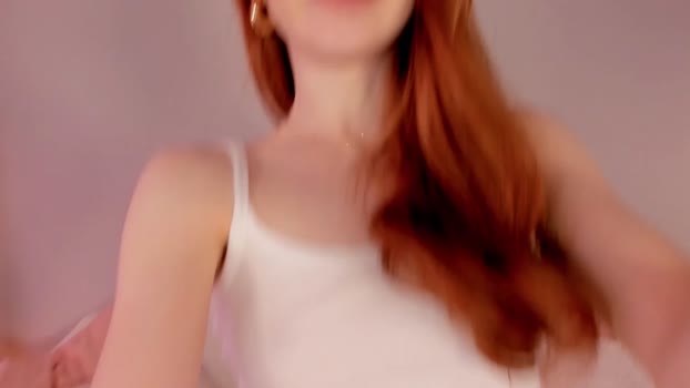 leahsthetics Females Chaturbate 25-06-2024