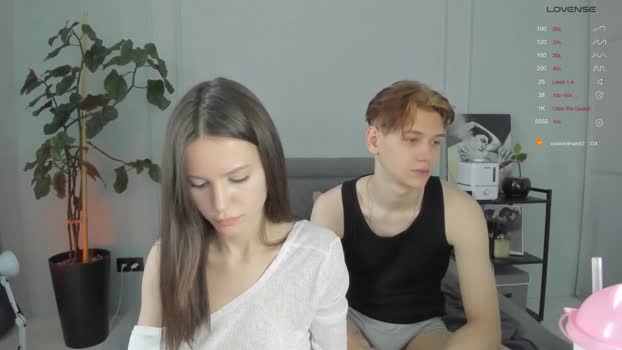 yourher0in Couples Chaturbate 25-06-2024