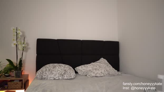 honeyyykate Females Chaturbate 30-06-2024