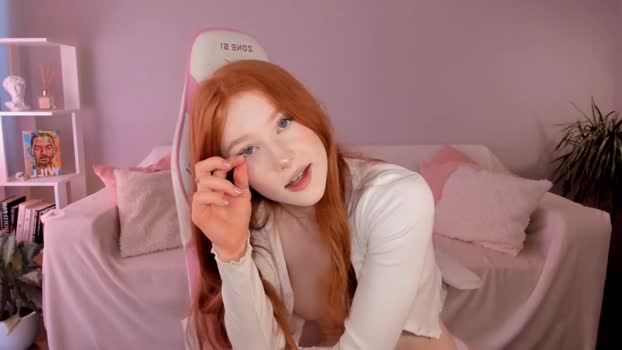 leahsthetics Females Chaturbate 10-07-2024