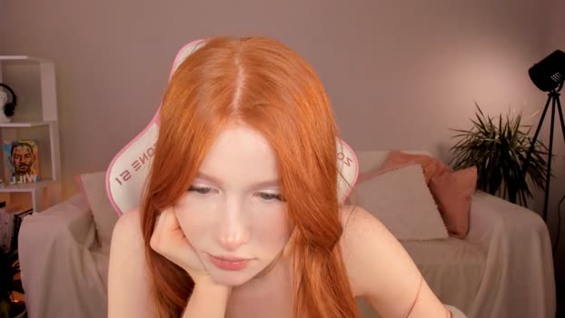 leahsthetics Females Chaturbate 11-07-2024