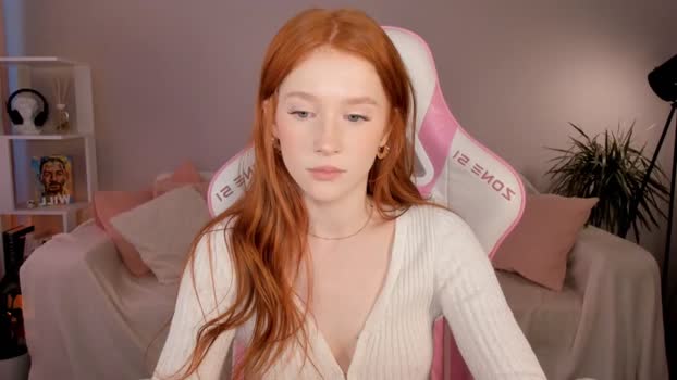 leahsthetics Females Chaturbate 16-07-2024