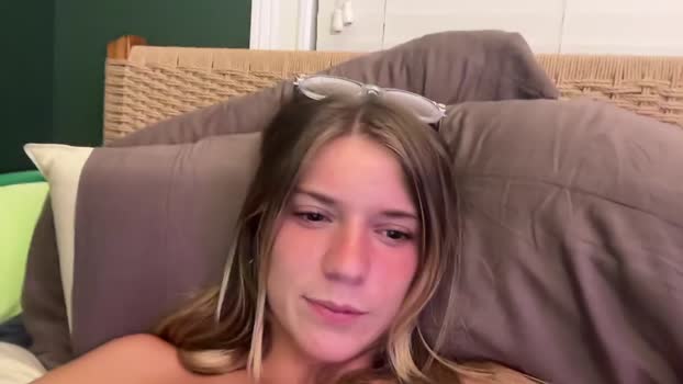 oliviahansleyy Females Chaturbate 16-07-2024