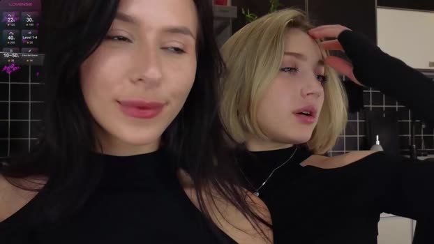 yononeey Couples Chaturbate 17-07-2024