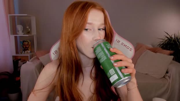 leahsthetics Females Chaturbate 18-07-2024
