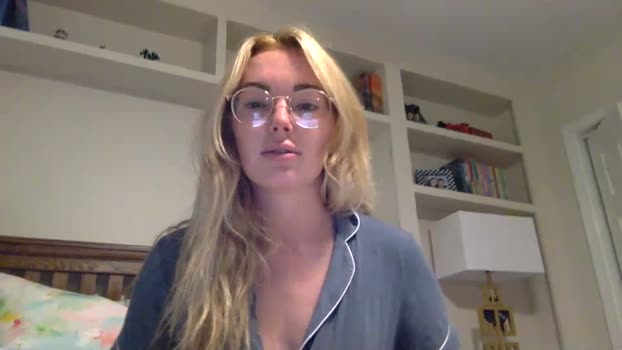 lulu22199 Females Chaturbate 19-07-2024