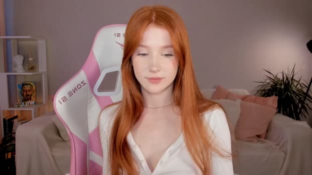 leahsthetics Females Chaturbate 22-07-2024
