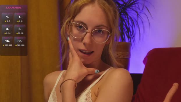 girl_i_am Females Chaturbate 23-07-2024
