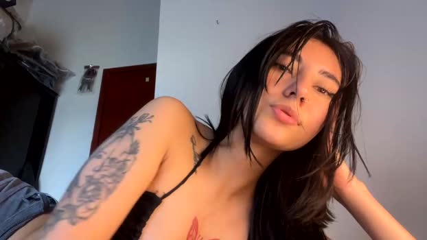 mia_cans Females Chaturbate 22-07-2024