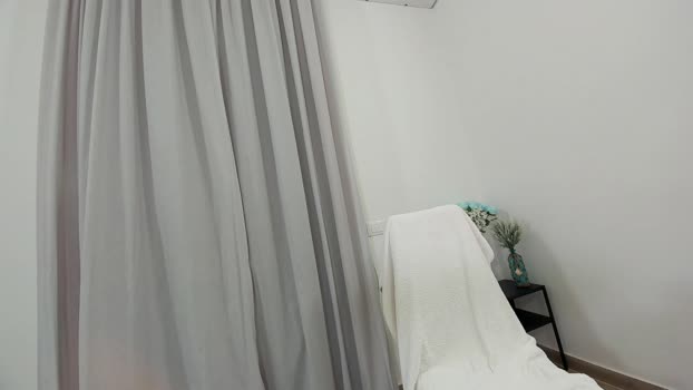 ehotlovea Females Chaturbate 26-07-2024