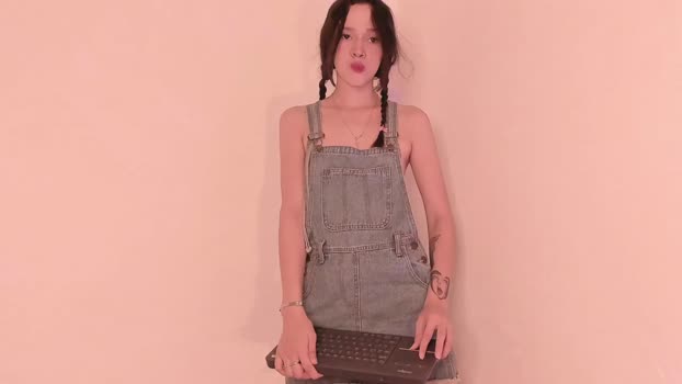 power_ranger_pink Females Chaturbate 30-07-2024