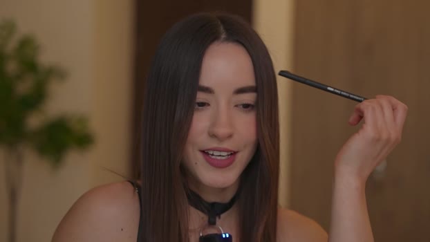 emyii Females Chaturbate 01-08-2024