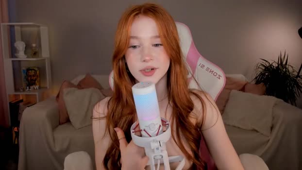 leahsthetics Females Chaturbate 02-08-2024