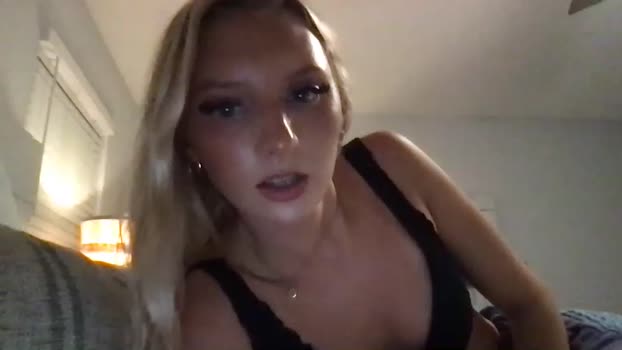 bellagreyoxo Females Chaturbate 03-08-2024