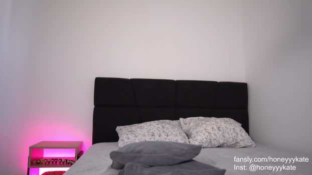 honeyyykate Females Chaturbate 04-08-2024