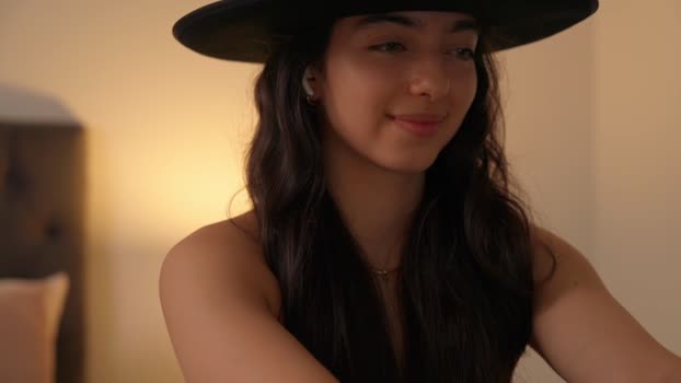 naughtysammx Females Chaturbate 08-08-2024