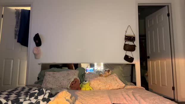 kylieecreams Females Chaturbate 13-08-2024