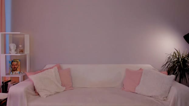leahsthetics Females Chaturbate 14-08-2024