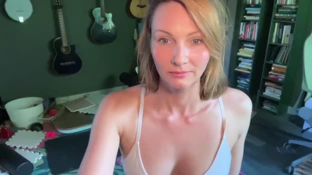 kaileeshy Females Chaturbate 27-08-2024