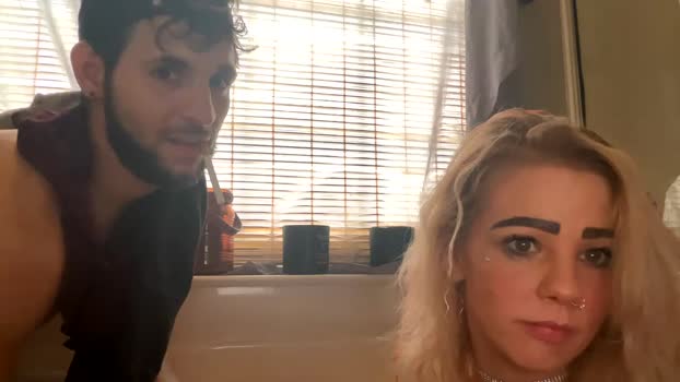 naomi_skiesxo Couples Chaturbate 27-08-2024