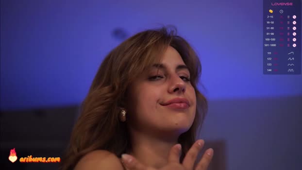 plump_bums Females Chaturbate 27-08-2024