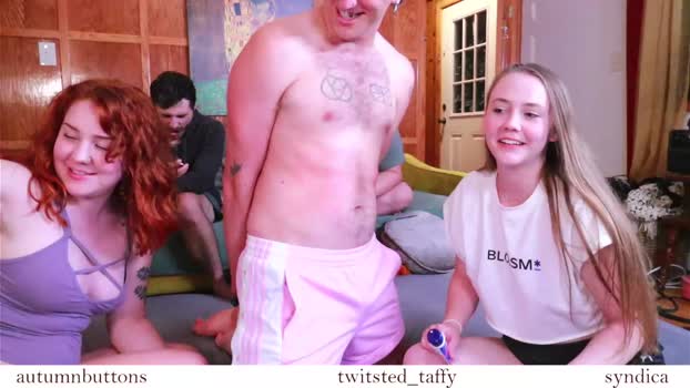 autumnbuttons Couples Chaturbate 28-08-2024
