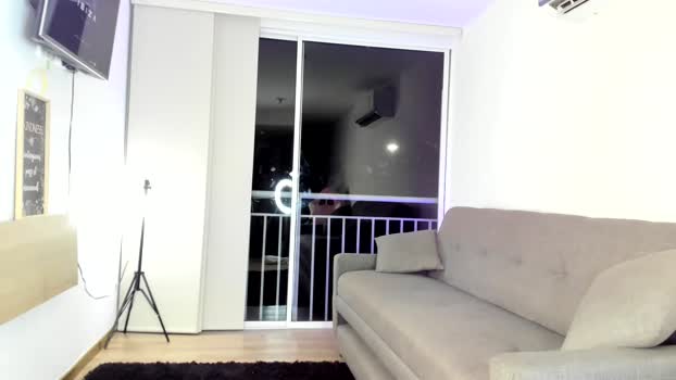 naeily_evans Females Chaturbate 29-08-2024