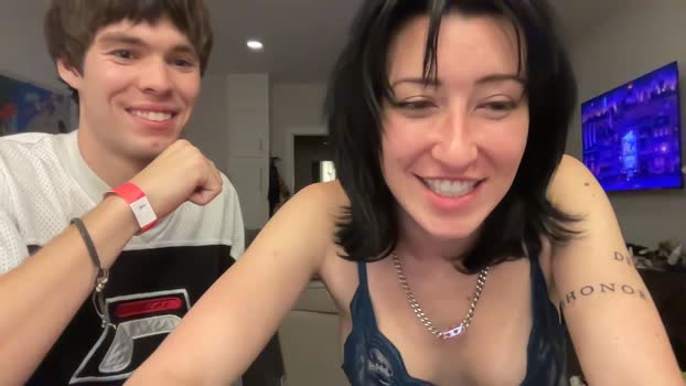 sluttylilsister Females Chaturbate 31-08-2024